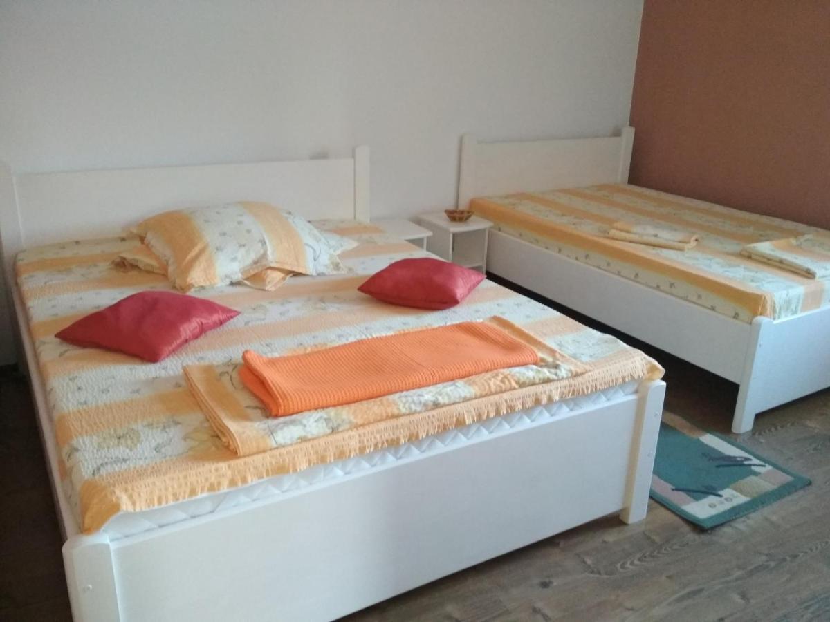 Отель Casa Teo Окна-Сибьюлуй Экстерьер фото
